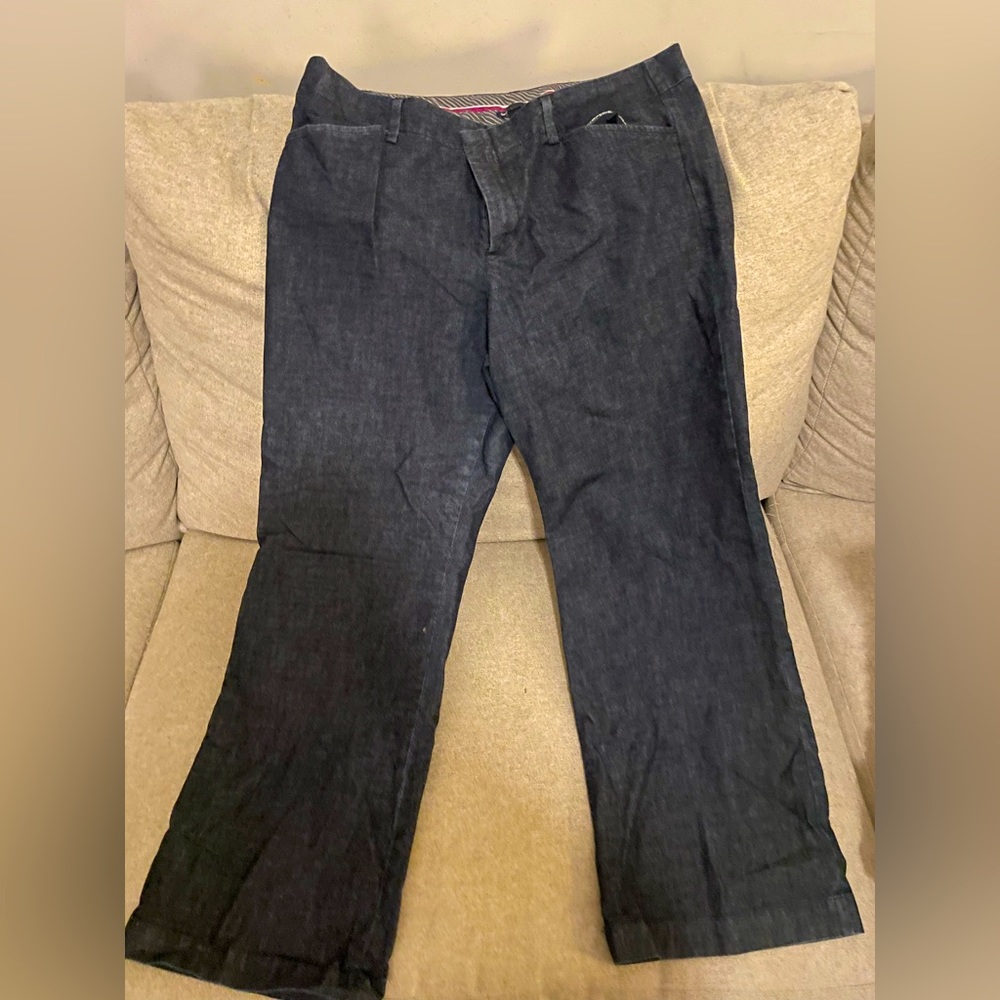$6 Gap Curvy Fit Jeans